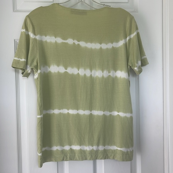 Action Wear Green&White Tie Dye TShirt -size Small - Picture 2 of 5